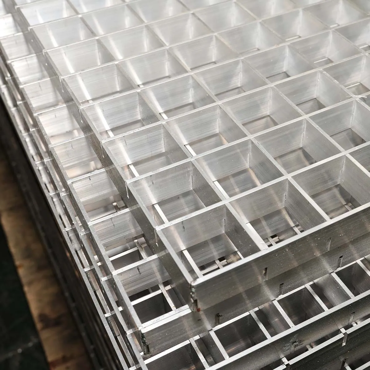 metal grid ceiling panels