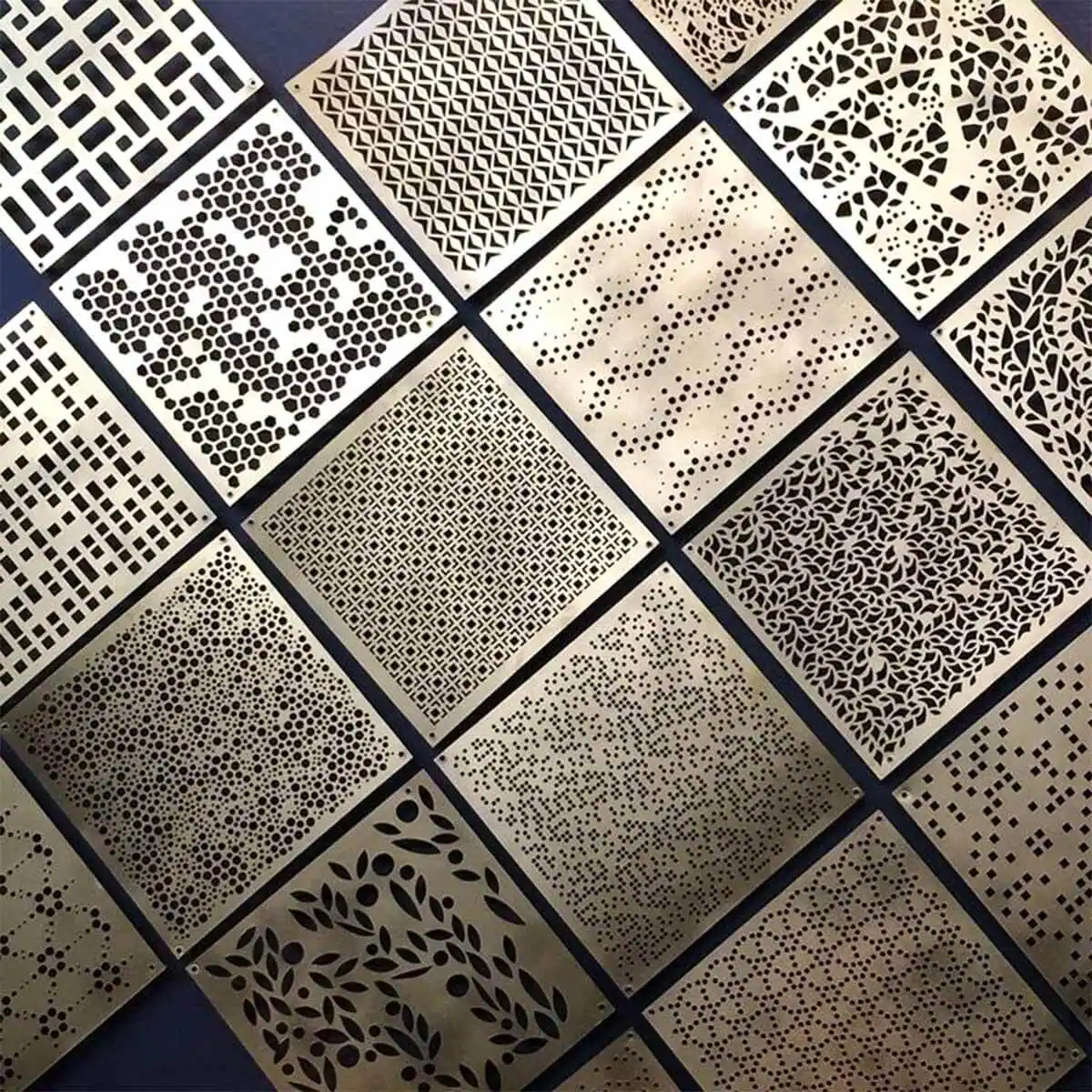 metal outdoor panel screen